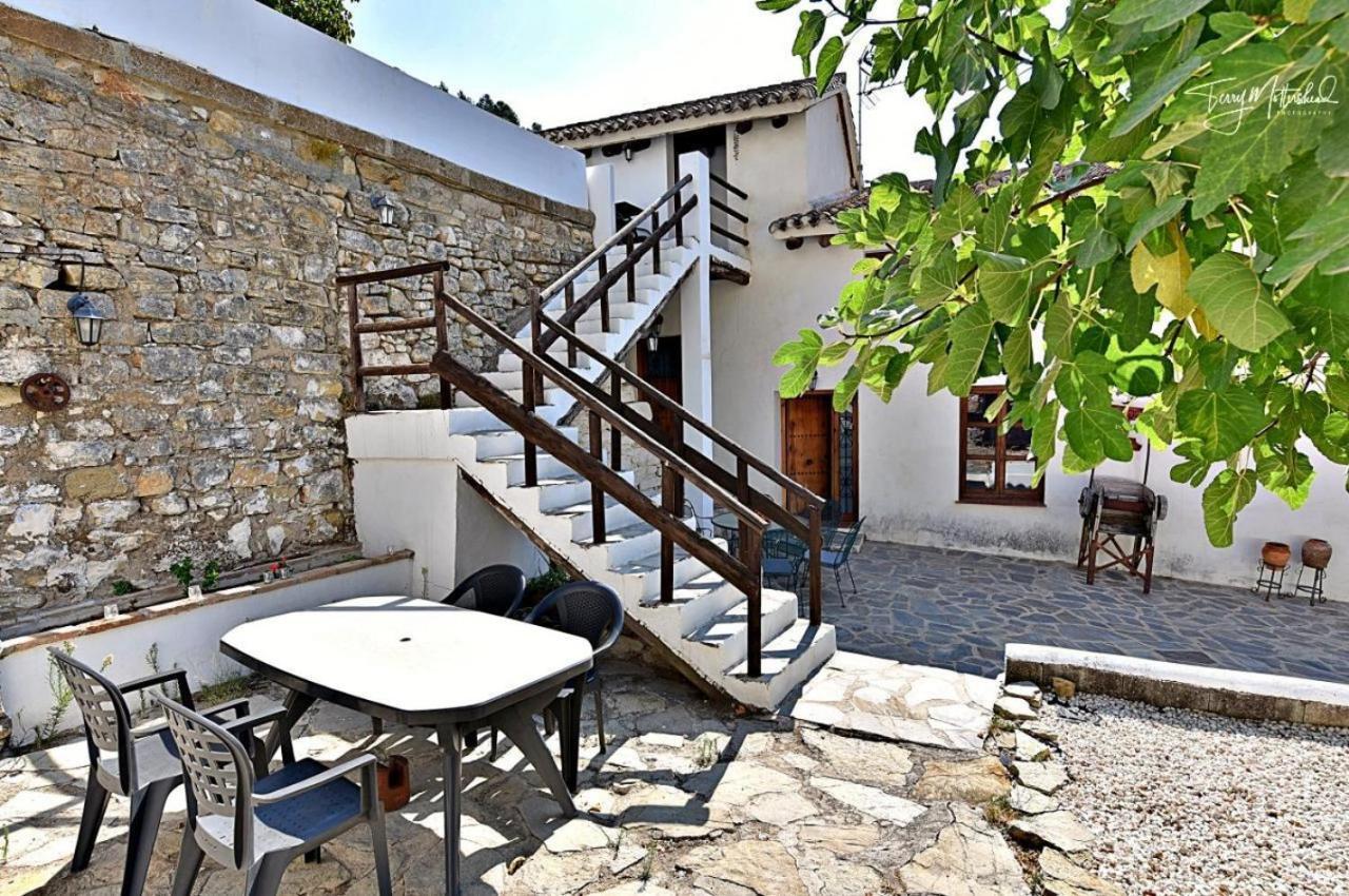 Hostal La Casa del Agua Montefrío Exterior foto